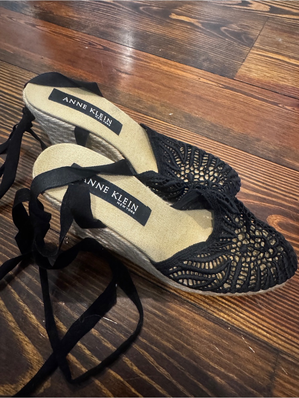 Women’s Anne Klein Black Lace-up Espadrille Wedges Size 36